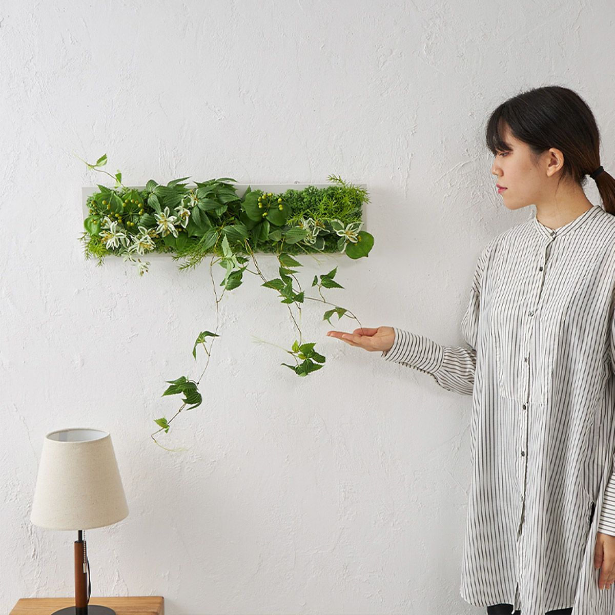 壁掛けグリーン　テッセンソウｘハツユキソウ　ロング01