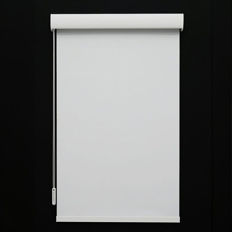 ロールスクリーン完全遮光　ホワイト