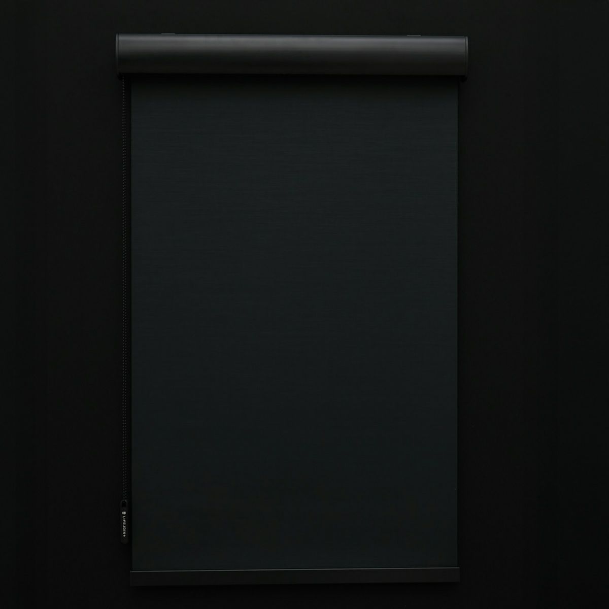 ロールスクリーン完全遮光　ブラック