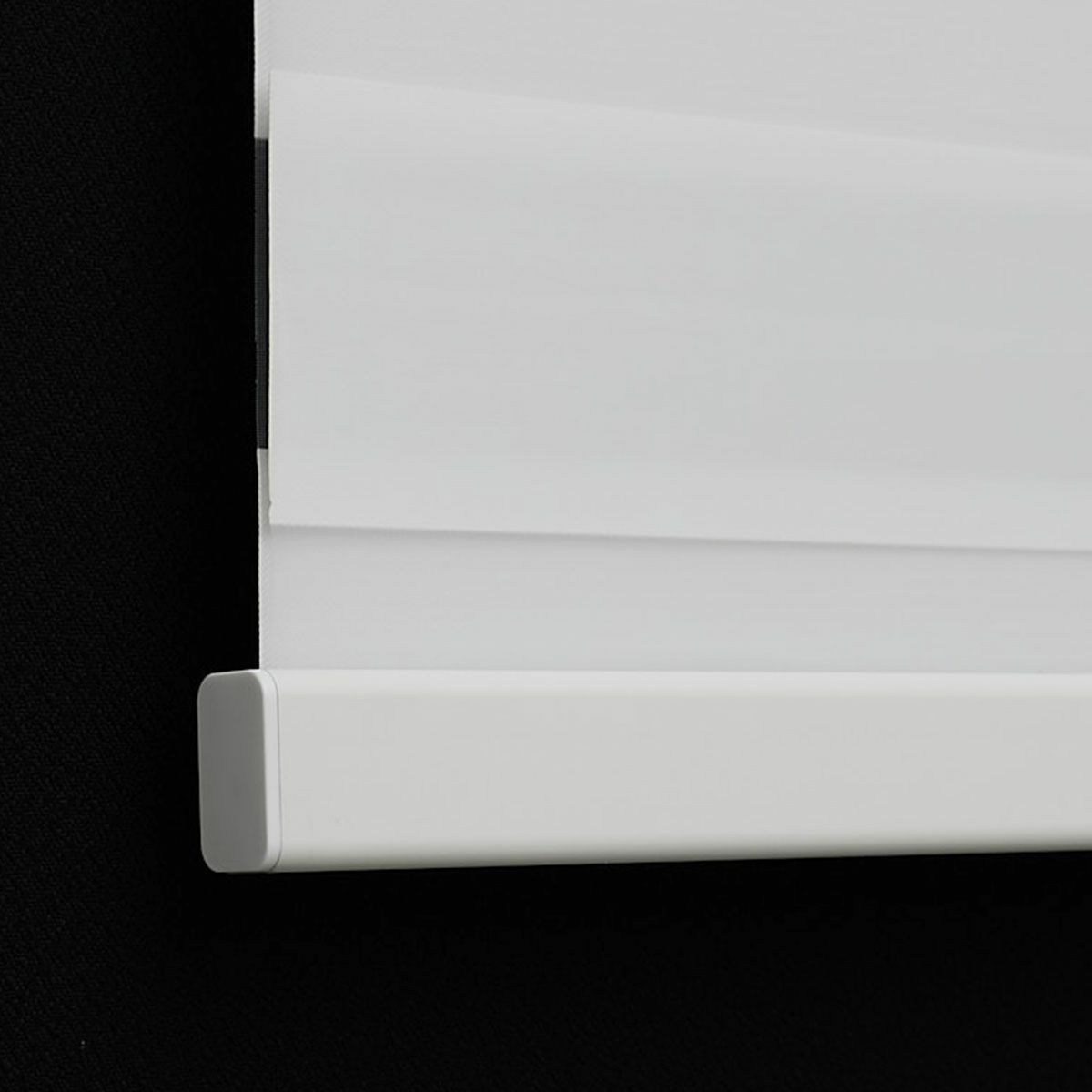 調光ロールスクリーン　非遮光11