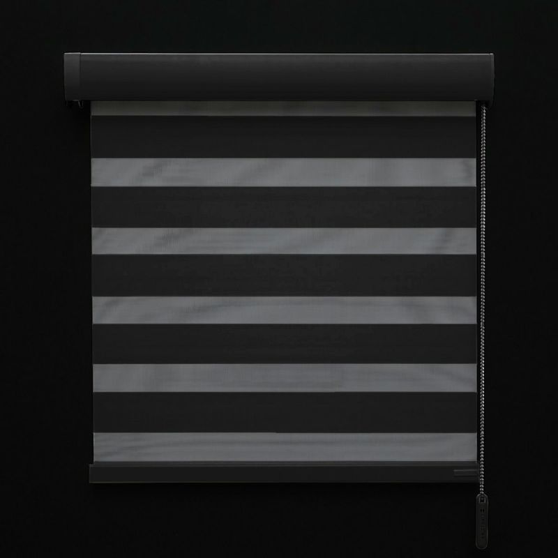 調光ロールスクリーン　遮光　ブラック