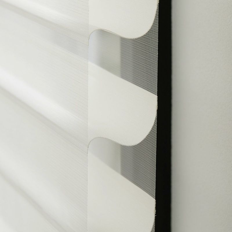 立体調光ロールスクリーン　スタンダード11