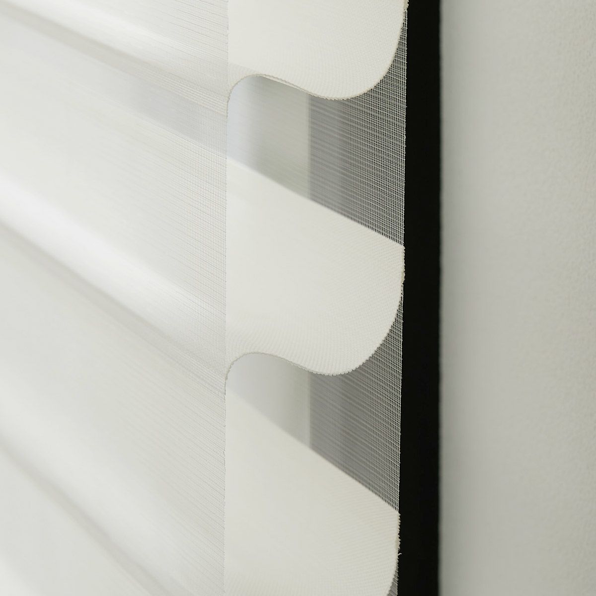 立体調光ロールスクリーン　スタンダード11