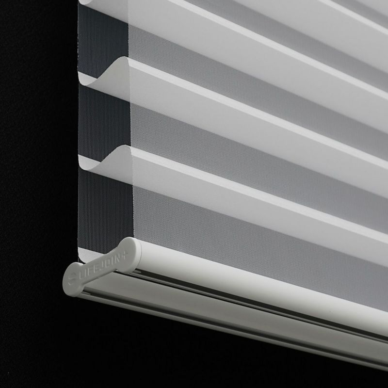 立体調光ロールスクリーン　ハイグレード14