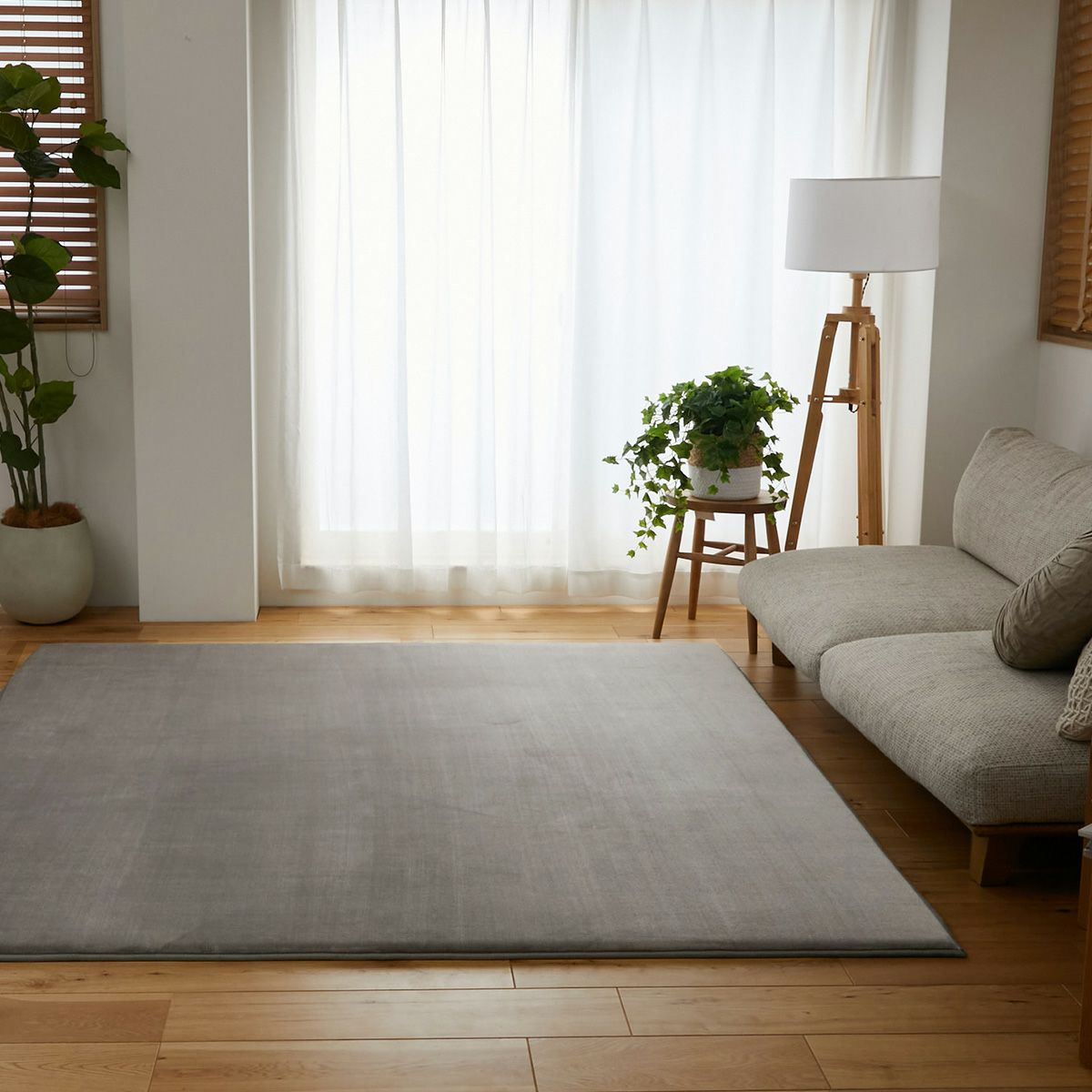 チャコールグレー横からのイメージ