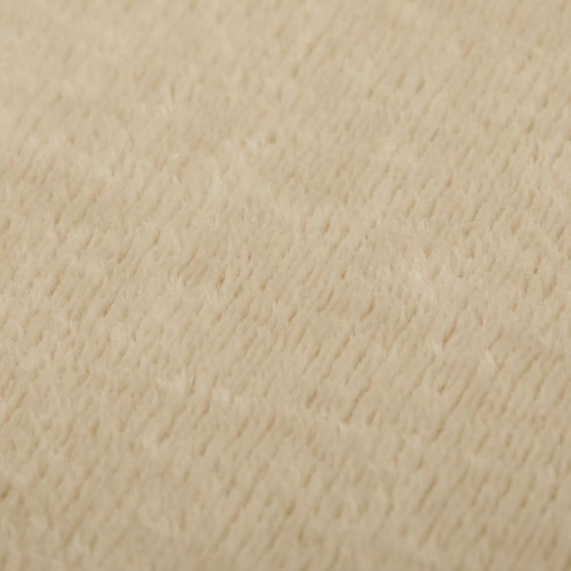 ベージュ生地アップ