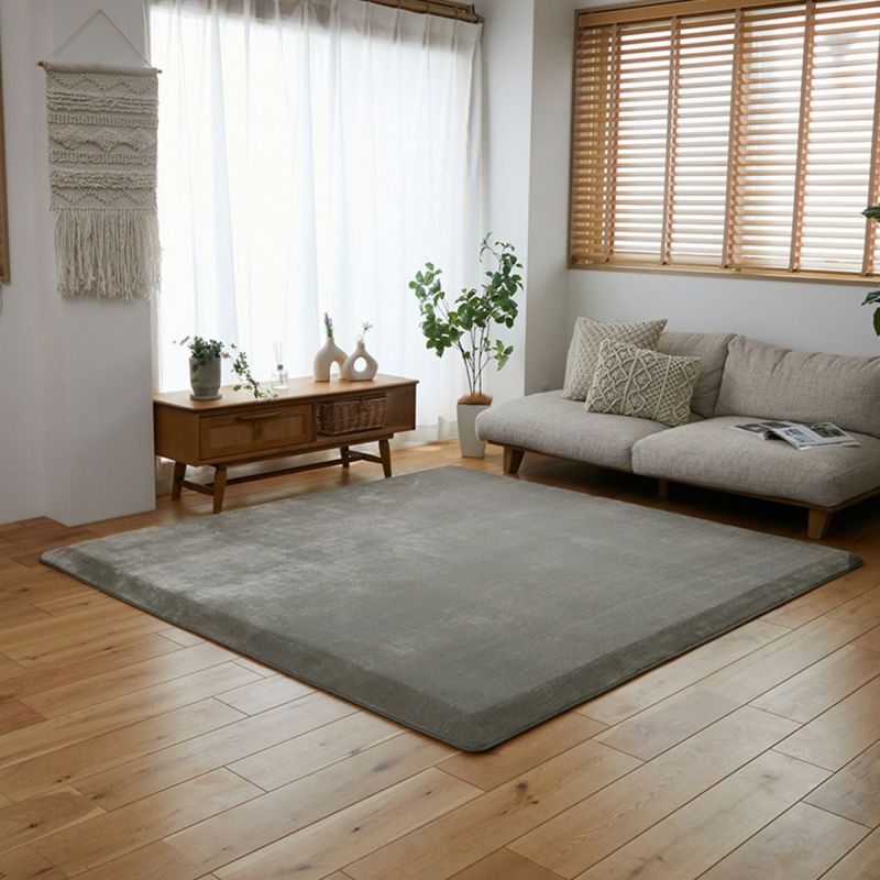 チャコールグレーの全体イメージ