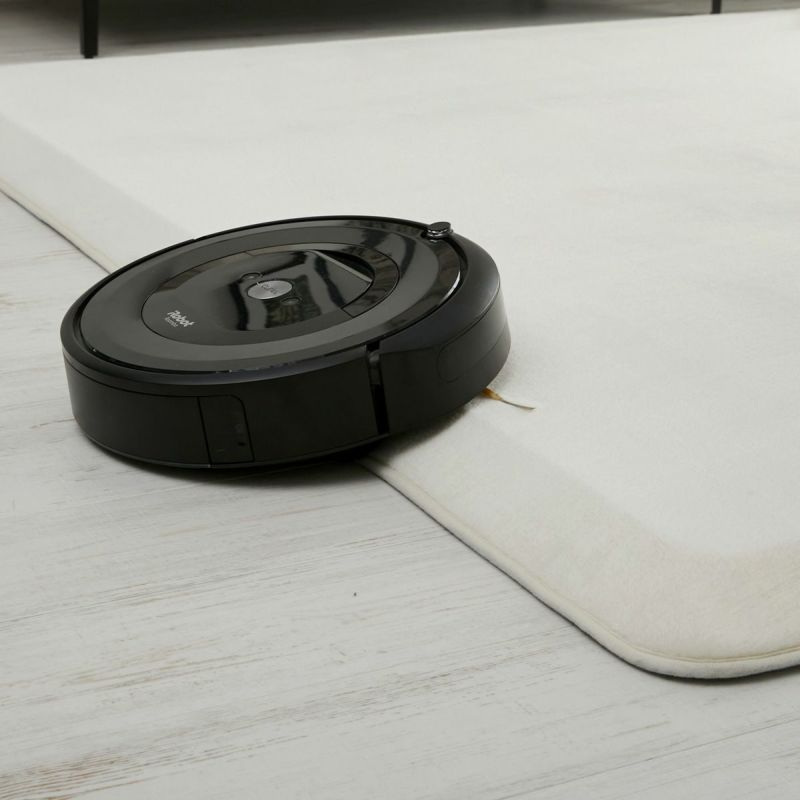 お掃除ロボット使用イメージ　アイボリー