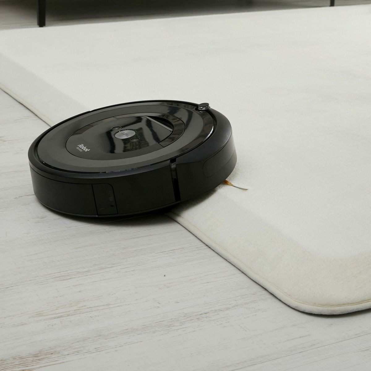 お掃除ロボット使用イメージ　アイボリー