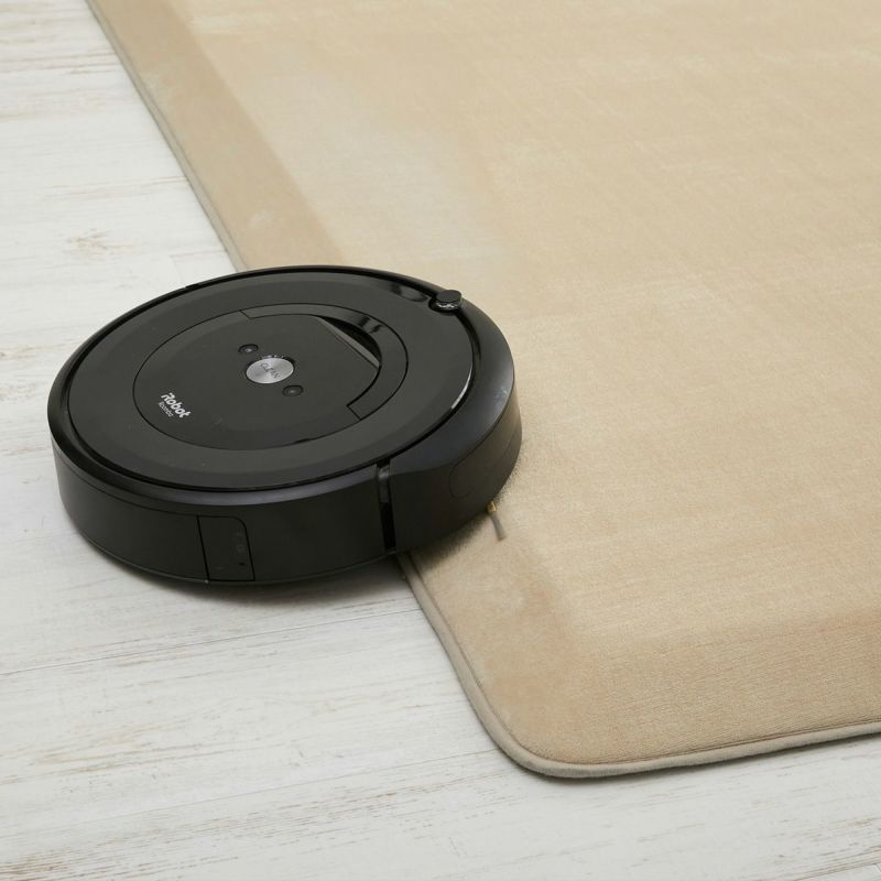 お掃除ロボット使用イメージ　ベージュ
