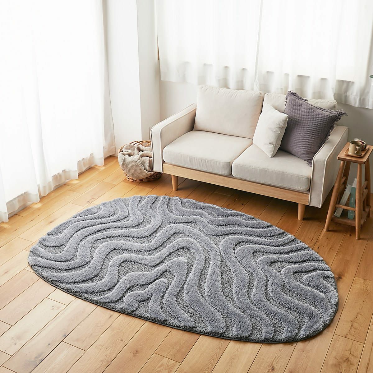 トレスト　グレー