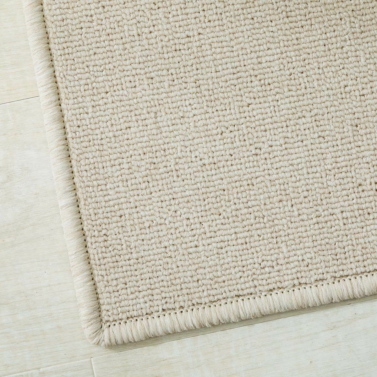 ミルクベージュ