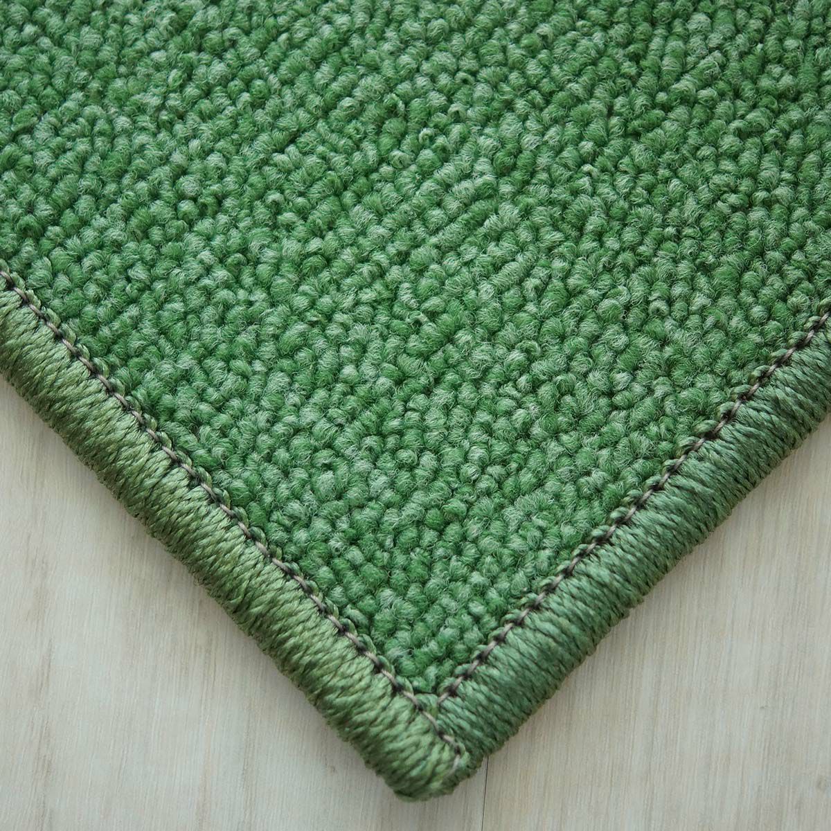 グラスグリーン