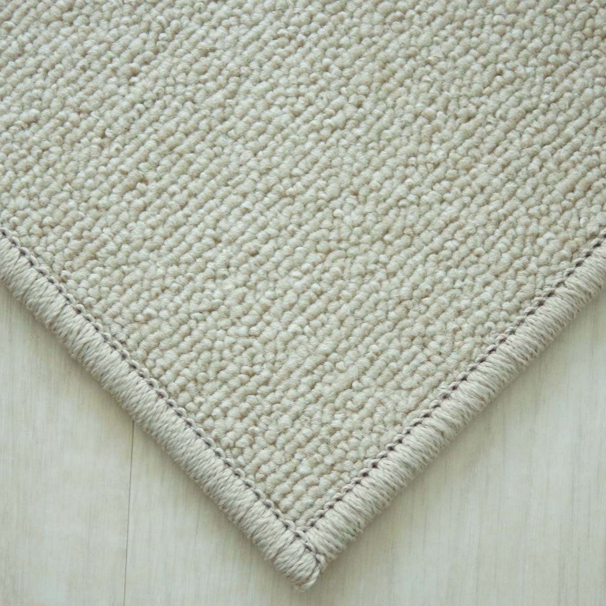 ナチュラルベージュ