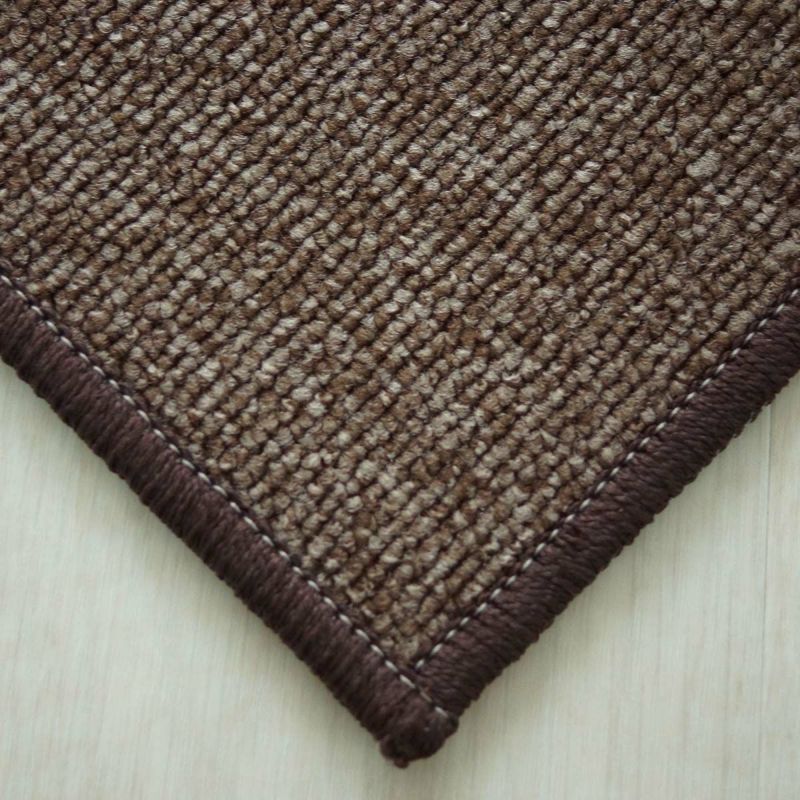 ダークブラウン