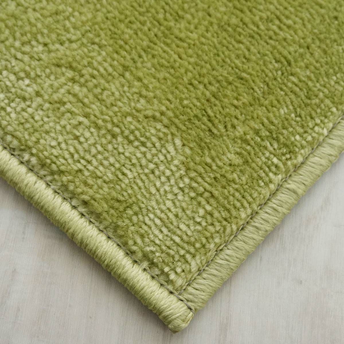 イエローグリーン