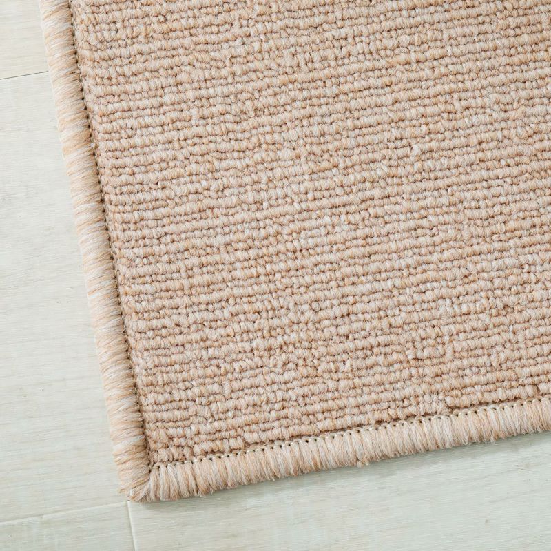 サーモンベージュ